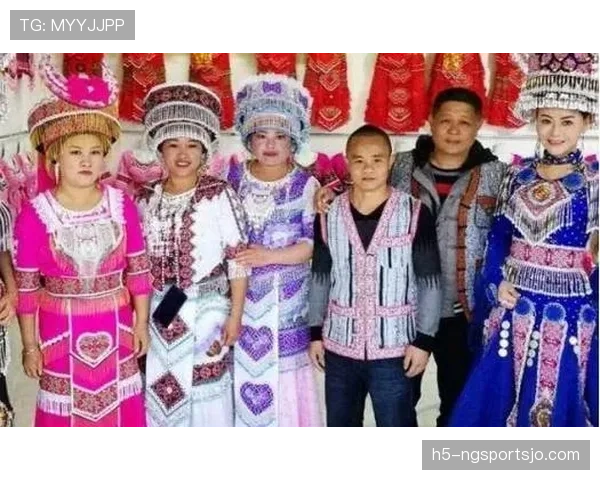 熊朝忠居然在训练场外穿得比明星还扎眼，这日常到底咋回事？