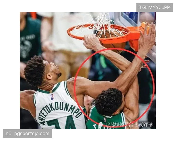 了解篮球比赛中“快攻犯规”的正确判定方法